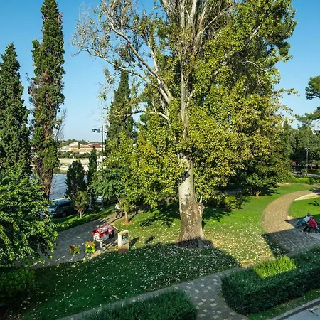 The Sisters Central Apartment Porec